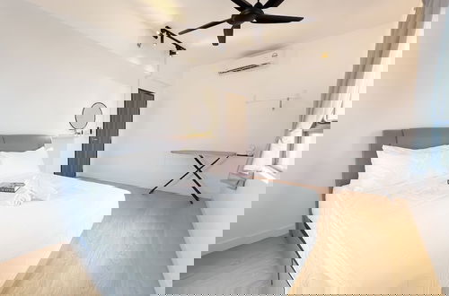 Photo 25 - Edumetro by Manhattan Group