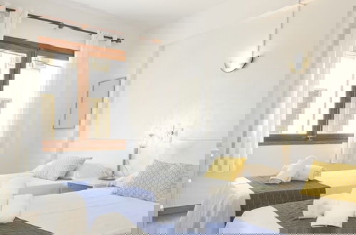 Foto 4 - Private Villa With Inviting Space
