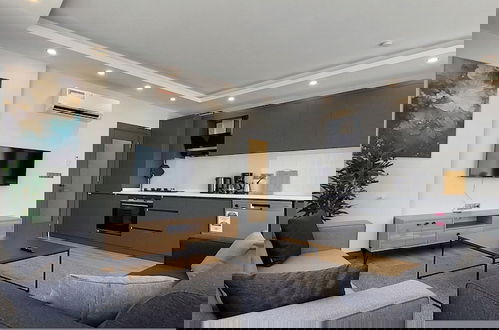 Photo 10 - New Flat Large Living Space 1 Close to Lara Beach