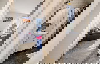Foto 2 - Sleek and Stylish Umag Apartments With Sea View