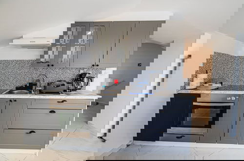 Foto 31 - Sleek and Stylish Umag Apartments With Sea View