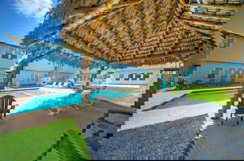 Foto 32 - Seahorse Cove by Avantstay Pool Access by Beach