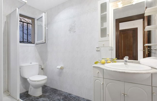 Vila Maer in Blanes With 5 Bedrooms and 2 Bathrooms - Foto 22