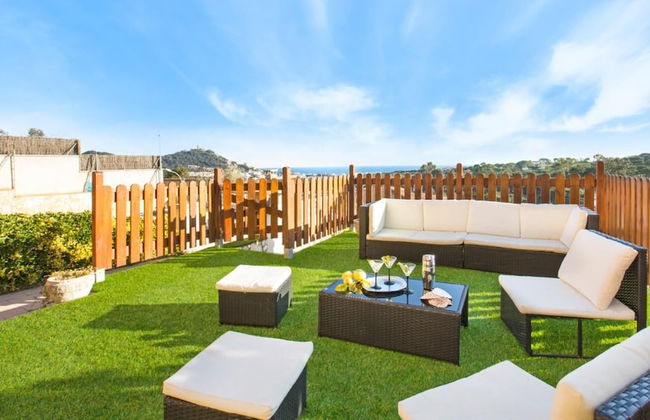 Vila Maer in Blanes With 5 Bedrooms and 2 Bathrooms - Foto 2