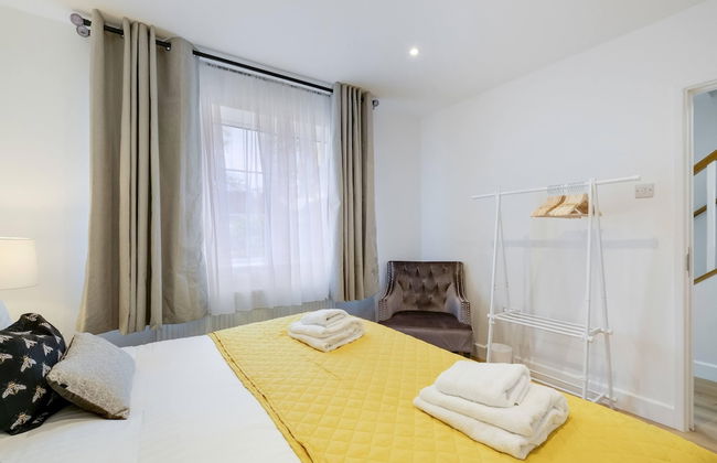 Sustainable Stays - Photo 18