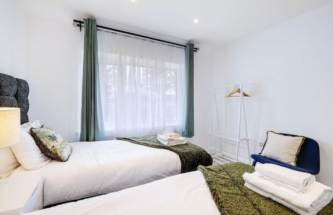 Sustainable Stays - Photo 40