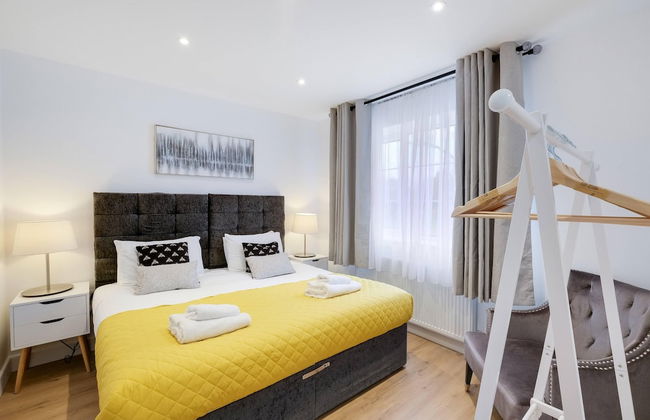 Sustainable Stays - Photo 53
