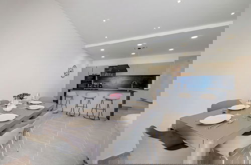 Foto 30 - Elegant Sliema Penthouse, Panoramic Terrace