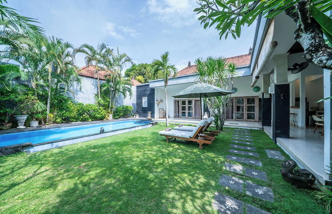 Villa Kangaroo Seminyak - Photo 22