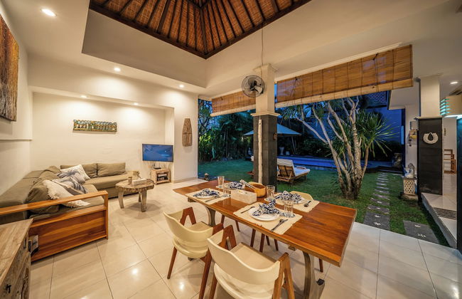 Villa Kangaroo Seminyak - Photo 8