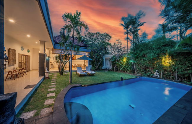 Villa Kangaroo Seminyak - Photo 18