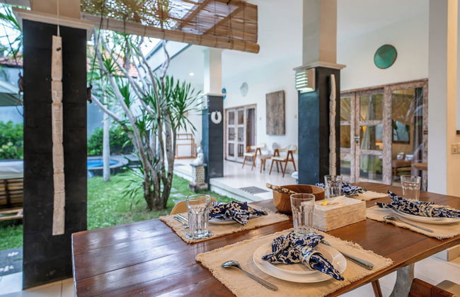 Villa Kangaroo Seminyak - Photo 13