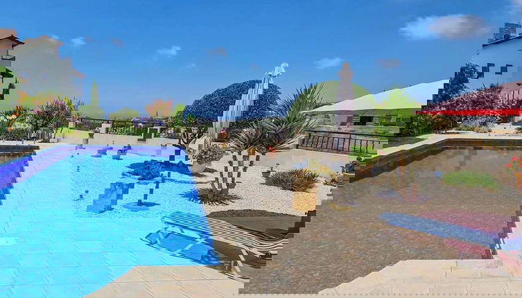 Foto 1 - Cliffside Villa