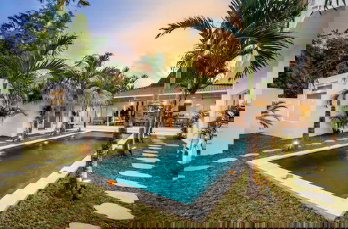 Foto 3 - Villa Cyma by Alfred in Bali - New Peaceful 5 BR Villa in the Heart of Seminyak
