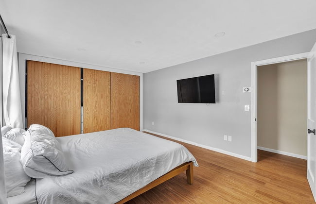 Minimal Modern Home Getaway 4 Bedroom Home - Foto 7