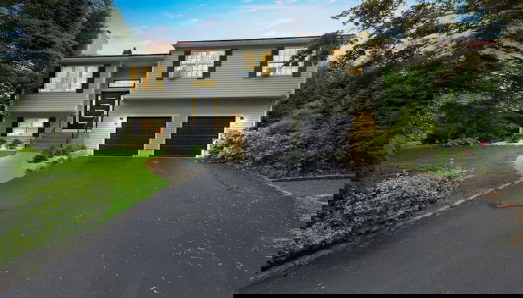 Foto 1 - Minimal Modern Home Getaway 4 Bedroom Home