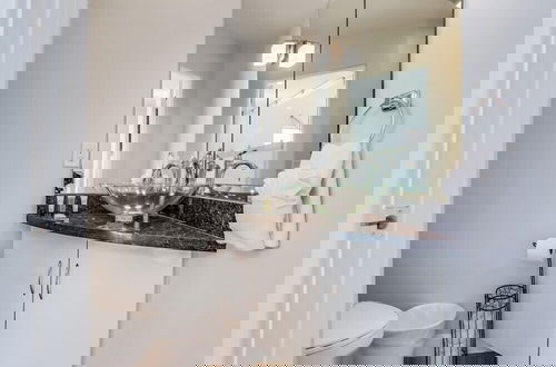 Photo 19 - Ocean Breeze 2