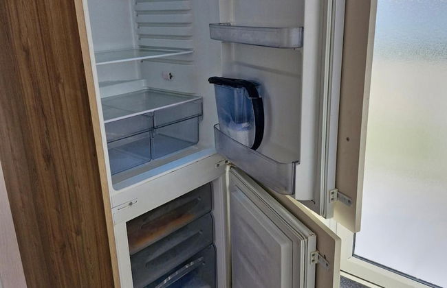 3-bed Caravan - Sleeps 8 - Pool - Photo 13
