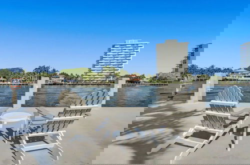 Foto 1 - Oceanfront Oasis Charming 1BR Getaway