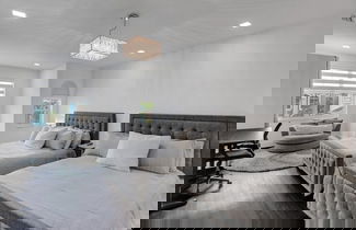 Foto 3 - 4 Br Designer Home Next To Shul And Community Pool 4 Bedroom Villa