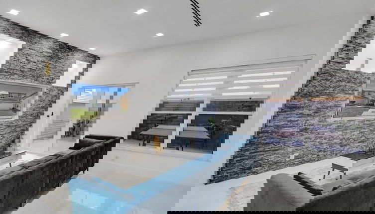 Foto 1 - 4 Br Designer Home Next To Shul And Community Pool 4 Bedroom Villa