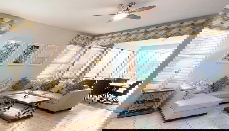 Foto 1 - Beautiful Pool Villa With Spa And Game Room-9007pc 7 Bedroom Home by RedAwning