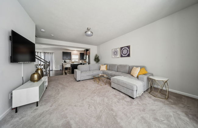Veiled Secrets: Unraveling The Mystery Of Solitude 3 Bedroom Home by RedAwning - Foto 15