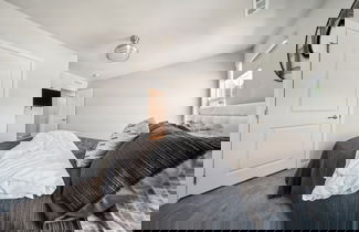 Foto 3 - Veiled Secrets: Unraveling The Mystery Of Solitude 3 Bedroom Home by RedAwning