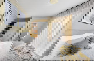 Photo 3 - Modern Apartment With Private Swimming Pool