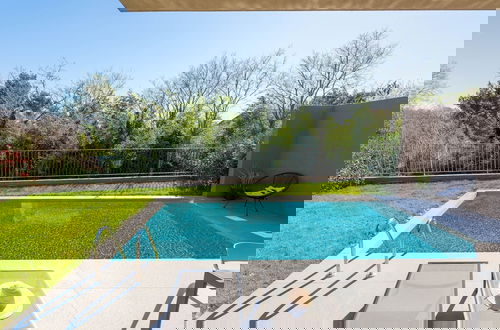 Photo 23 - Modern Apartment With Private Swimming Pool