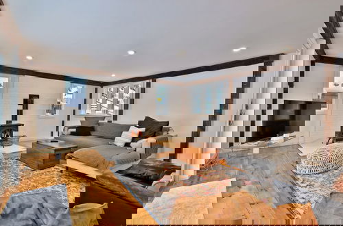 Photo 1 - Mountainview Escape 4 Bedroom Home
