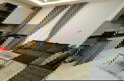 Foto 5 - Batoha Stay Apartments