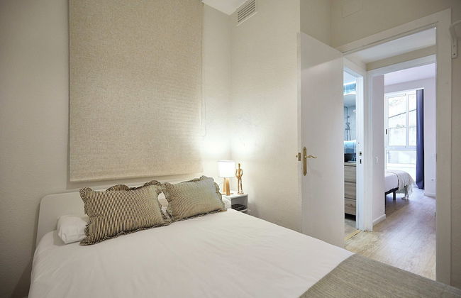 BBarcelona Clot Apartments - Photo 32