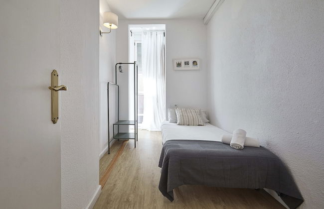 BBarcelona Clot Apartments - Photo 41