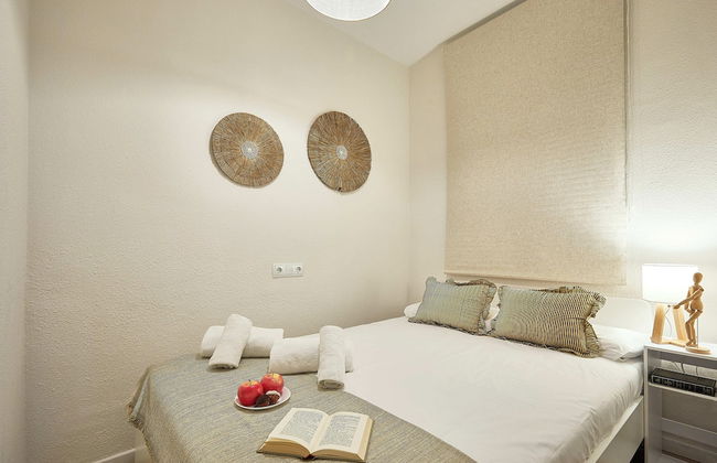 BBarcelona Clot Apartments - Photo 30