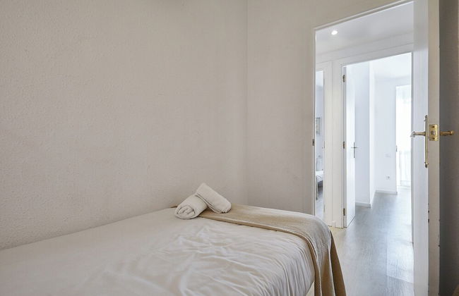 BBarcelona Clot Apartments - Photo 8