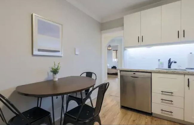 Casa Queen East - Modern 2BR Suite - Foto 15
