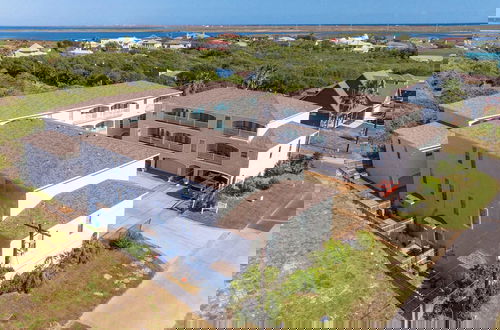 Foto 34 - Coastal Townhouse TX Retreat!