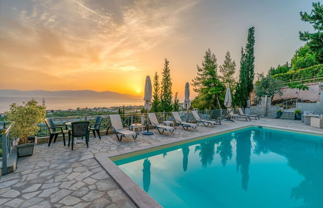 Onar Zin Seabliss - Penelope Poolside Getaway - Foto 1
