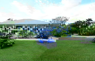 Foto 2 - Beach Cottage 3 Bed 2 Bath Heated Pool Free Golf Cart Bring Your Boat RV Private 1AC lot