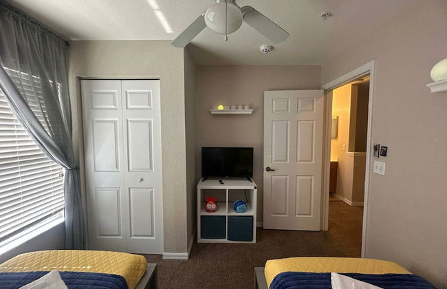 Charming Townhouse Near Disney - Foto 25