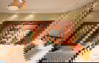 Foto 1 - Play Foosball & Do Yoga - 1 BR Apt. 5 Min To Airport