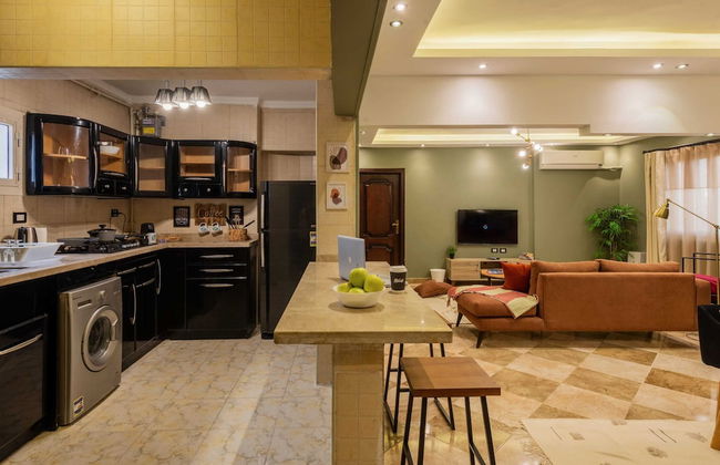 Xuru Stays I Play Foosball & Do Yoga - 1 BR Apt. 5 Min To Airport - Foto 8