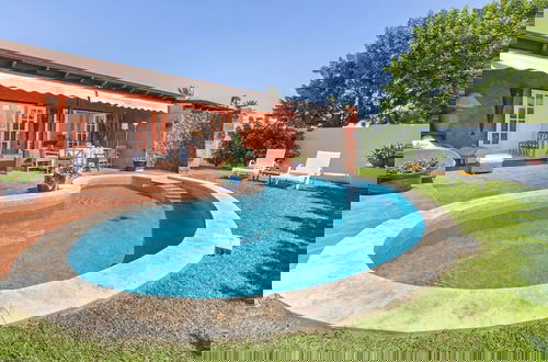 Foto 14 - Bayside Evergreen House Serenity Oasis Garden Pool BBQ