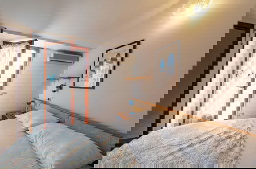 Foto 3 - Oceanview Apartment With two Terraces