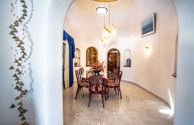 Joana Stunning Villa IS A 10 MIN Walk TO THE BEA - Foto 14