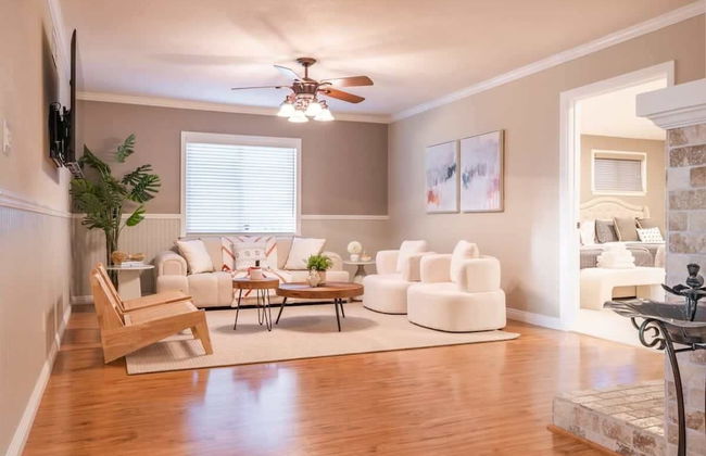 Marbella Lane - Charming 4BR Bungalo for Relaxing Retreat - Foto 26