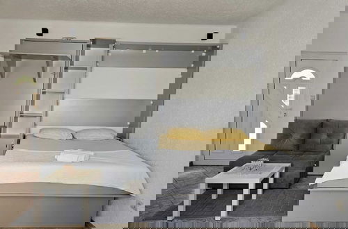 Foto 5 - Chic & Sleek Apartments in Kotor