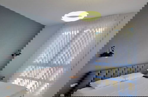 Foto 5 - White Moon Apartment 301