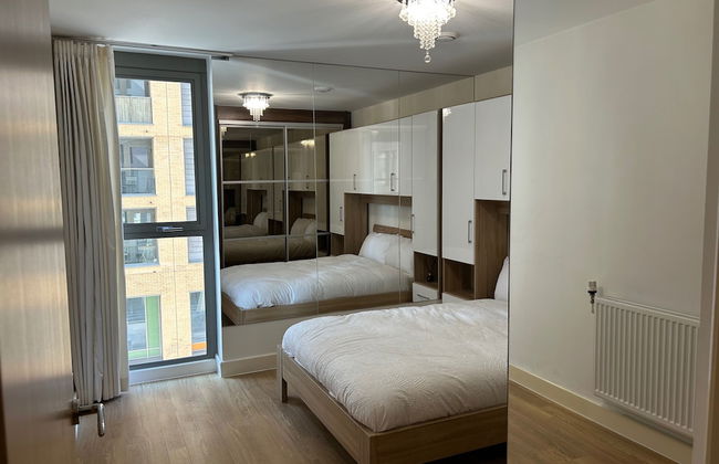1-bed Apt, Sleeps 4, Central To Shops & Transport - Photo 2